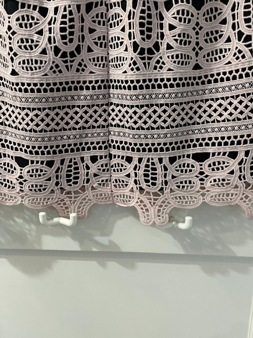 Nanette Lepore Viva Italia Lace Overlay Mini Dress in Pink/Black, Size 4 - Picture 5 of 6